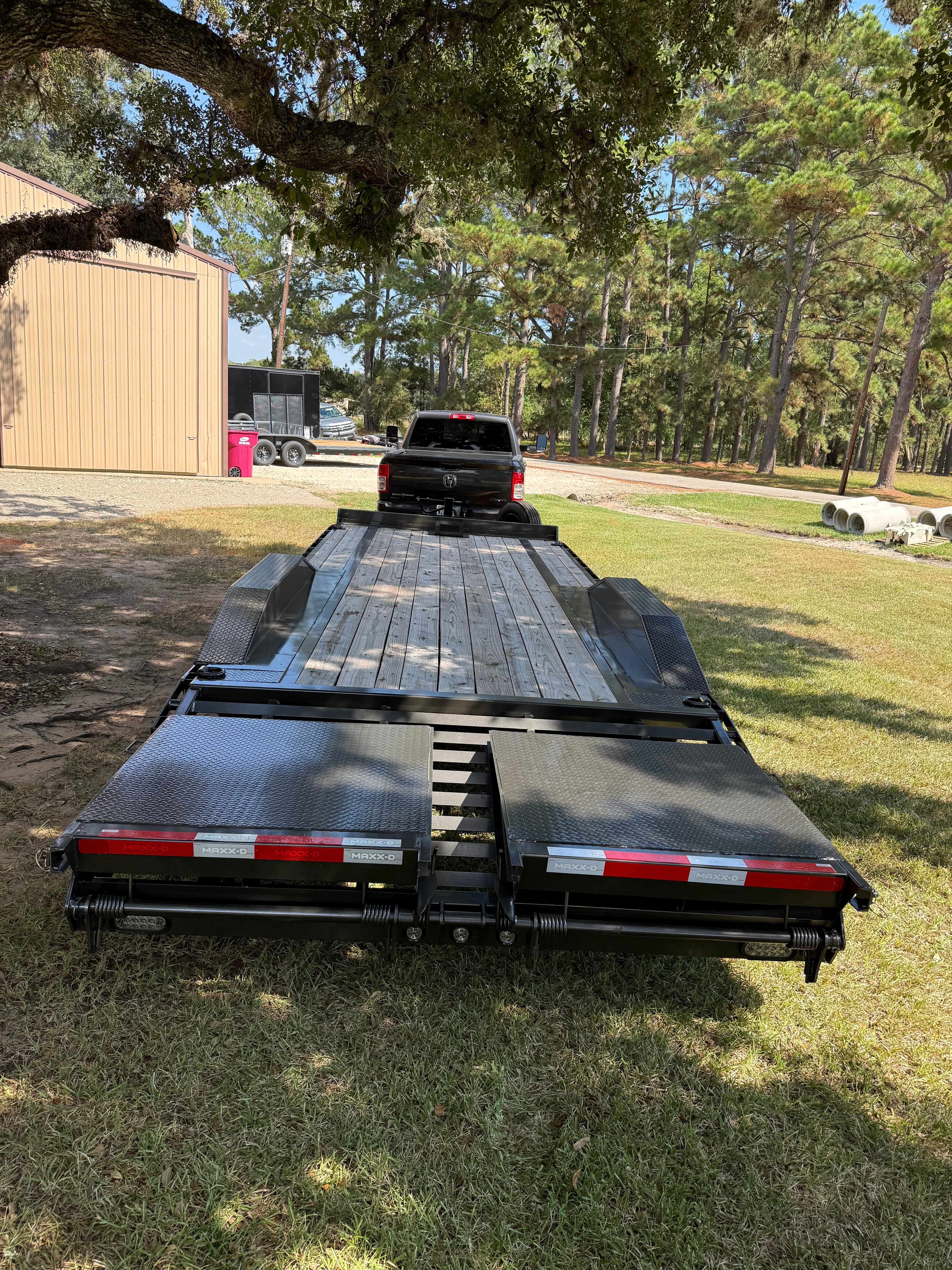 2027 MAXX-D H9X Equipment Trailer - photo 3 - trailer rental West Columbia TX